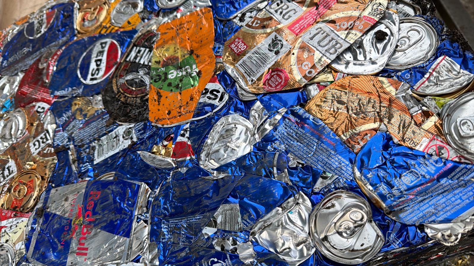 Isparta hurdacı - Metal kesim işlemi